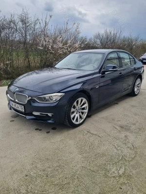 BMW 320D-184CP-Headup display