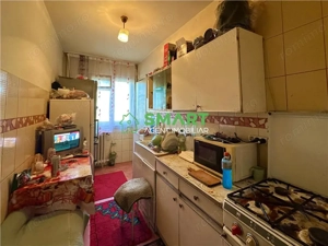Apartament 2 camere , decomandat. Zona Aurel Vlaicu, Arad - imagine 3