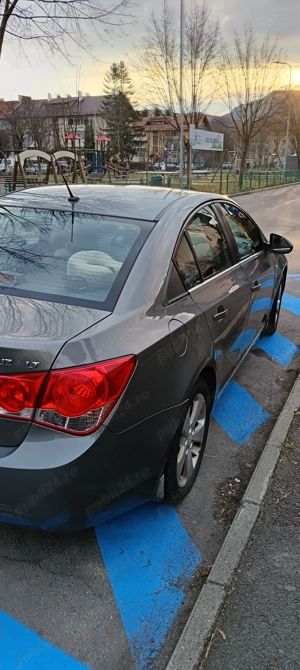 Chevrolet cruze  - imagine 2