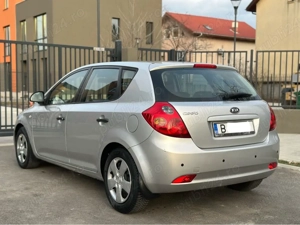 Kia Ceed Hatchback 1.4 benzina 109cp 129.000km 2008 euro4 pret 2.500  EURO - imagine 2