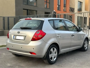 Kia Ceed Hatchback 1.4 benzina 109cp 129.000km 2008 euro4 pret 2.500  EURO - imagine 4