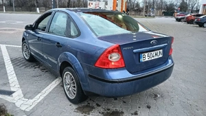 ford focus  1.6i pret 1350e