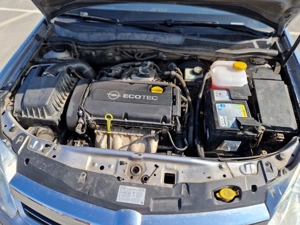 Opel Astra H Sedan 1.6 benzina 116cp EURO 4 - imagine 8