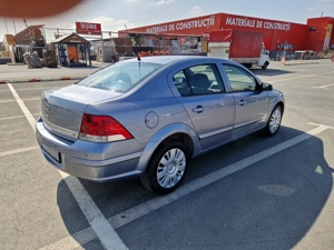 Opel Astra H Sedan 1.6 benzina 116cp EURO 4 - imagine 9