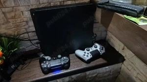 PS4 slim+3xcontroller+volan
