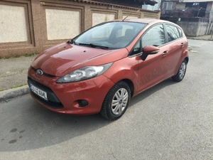 Ford Fiesta 1.3 benzină, Aer condiționat funcțional  - imagine 4