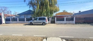 VÂNZARE URGENTĂ Spațiu comercial + teren 2000 mp   Cuza Vodă, Călărași