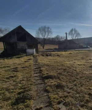 Casa de vanzare suprafata teren 1700mp( 17Arii)  - imagine 3