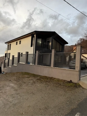 Casa Vacanta. Zona Rusu Petrosani Hunedoara  - imagine 3