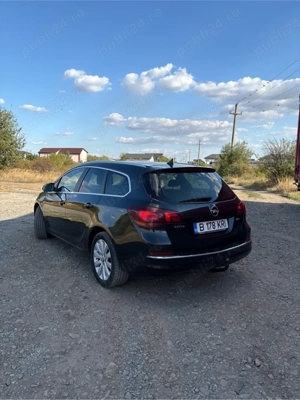 De vanzare Opel Astra J Sports Tourer 2014