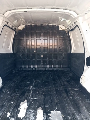 Vând Dacia Logan 1.5 diesel  - imagine 3