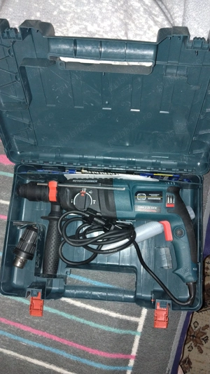 Mașină de găurit cu percuție 