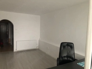 garsoniera de inchiriat pentru spatiu birou - imagine 2