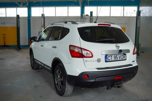 Vand Nissan Qashqai J 10,1,5 dci,an 2011 - imagine 3