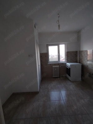 Apartament decomandat cu 3 camere, de vanzare - imagine 4