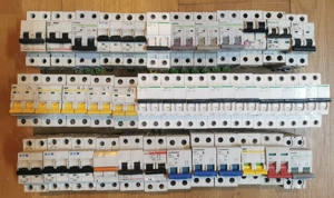 Sigurante automate- monopolare, bipolare tripolare, tetrapolare