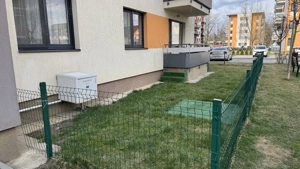 Apartament cu 3 camere, 2 bai plus gradina