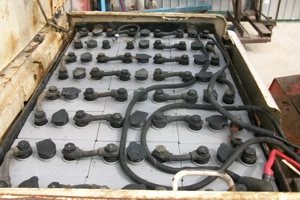 motostivuitor electric NISSAN UB02L25 48V electrostivuitor 2,5 t functional 5m H - imagine 7