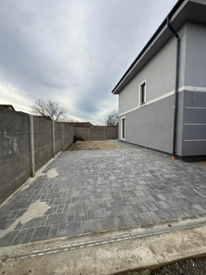 Giroc-Vatra Satului- casa individuala- 3 dormitoare-3 bai - imagine 3