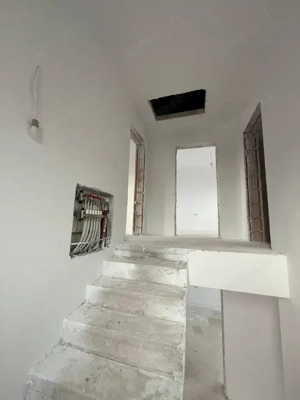 Giroc-Vatra Satului- casa individuala- 3 dormitoare-3 bai - imagine 9