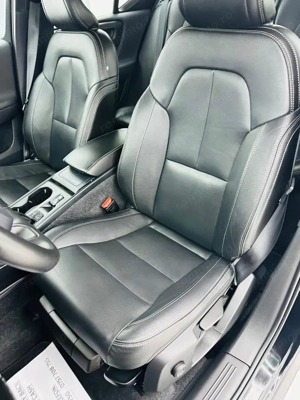 VOLVO Xc-40 - imagine 14