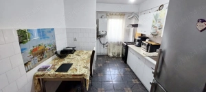 Vând apartament  4 camere   etaj 1   zonă Freidorf, Liceul auto - imagine 6