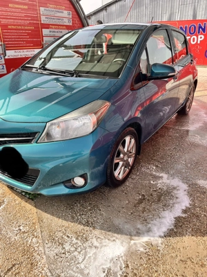 Vând Toyota Yaris 2011 preț 4000  ușor negociabil  - imagine 8