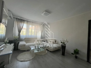 Apartament cu 3 camere, semidecomandat, renovat,  Spitalul Judetean