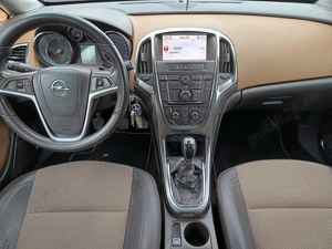 Opel astra j sport tourer - imagine 5