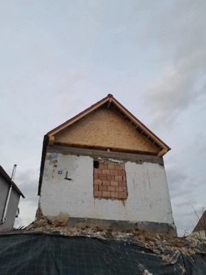 Vând casă Săliște central