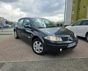 Megane 2005    1.6 benzina - 1399 euro