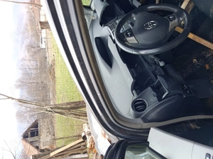 Toyota Yaris avariata - imagine 7