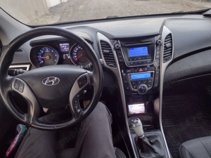 Vând Hyundai i30 crdi  - imagine 2