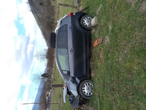 Toyota Yaris avariata - imagine 3