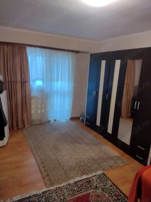 Apart 2 cam zona centrala 60 mp 8 8 - imagine 11