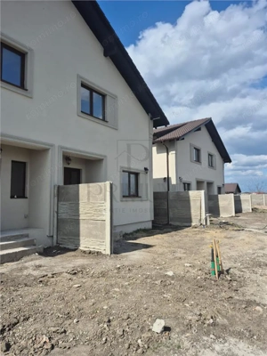 Duplex zona excelenta - finisaje la alegere - spatii generoase