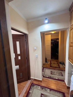 Apartament cu 3 camere decomandat + Garaj - imagine 4