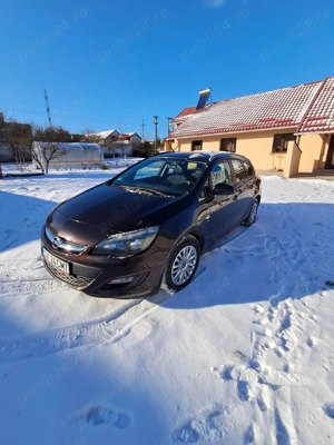 Opel Astra J, An 2014, 1.4 Benzina - imagine 2