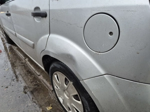 Ford fiesta 1.2 benzina 2007 - imagine 5