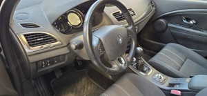 Renault Megane Grandtour Paris - imagine 5