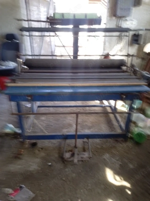 Vând utilaj pentru preucrat hîrtie igienică 