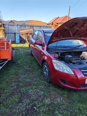 Dezmembrez kia ceed 1,6 benzină an 2009 - imagine 5