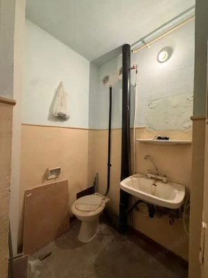 APARTAMENT 3 CAMERE DECOMANDAT DE RENOVAT - imagine 8