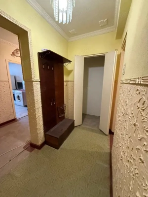 APARTAMENT 3 CAMERE DECOMANDAT DE RENOVAT - imagine 9