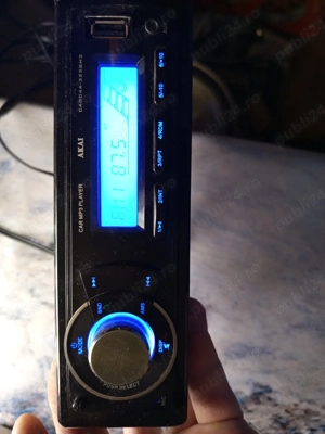 Casetofon auto marcă Akai 