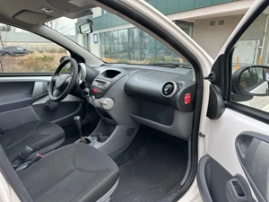 Toyota Aygo 2011 EURO 5 Doar 130.000KM - imagine 4