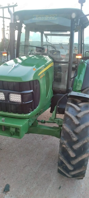 Tractor John Deere 5090M - imagine 2