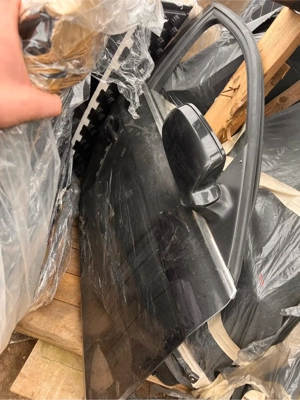 Dezmembrez Audi A4 B9 2.0 TDi - imagine 4