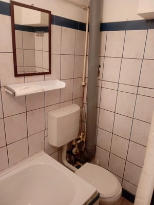 Vând garsoniera semidecomandata zona Far