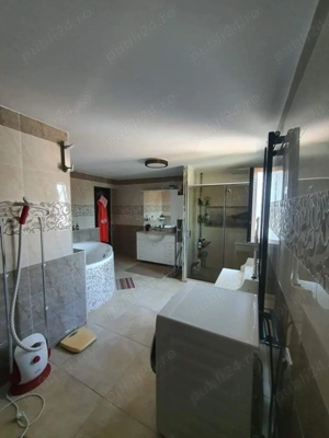 vila spațioasă  - imagine 5